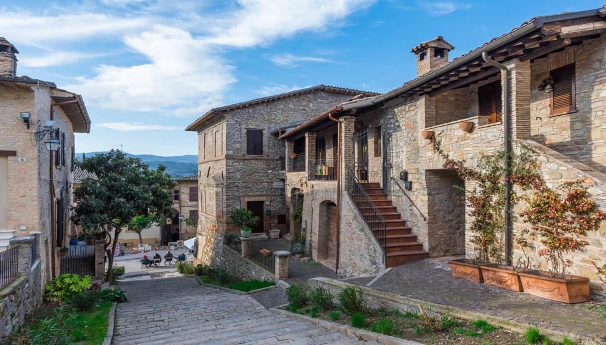 Alloggio Flaminia con parcheggio di proprietà! Bevagna Extérieur photo